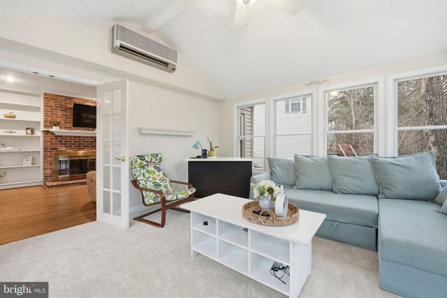 14367 N SLOPE ST, Centreville, VA 20120