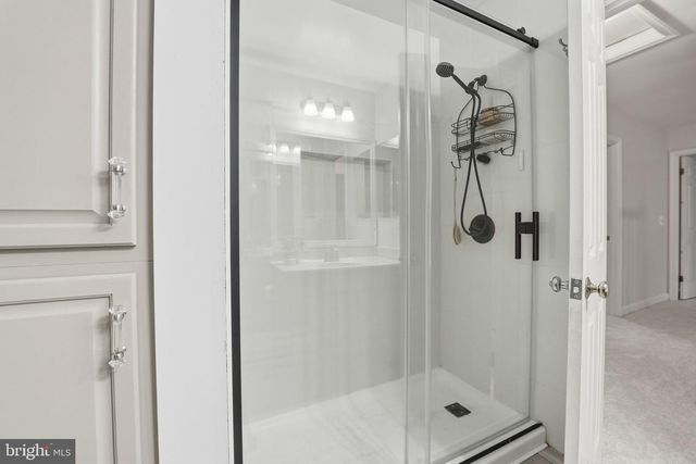 14367 N SLOPE ST, Centreville, VA 20120