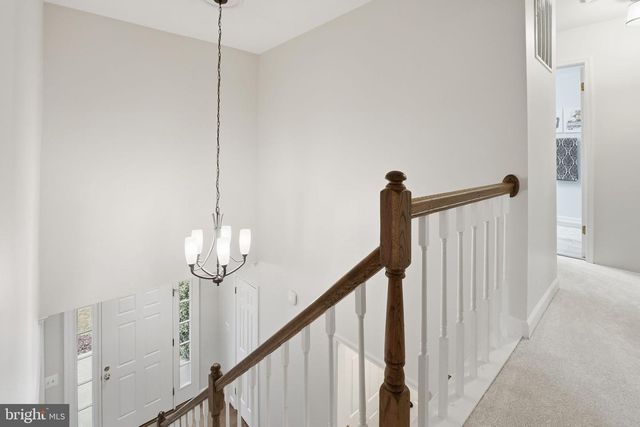 14367 N SLOPE ST, Centreville, VA 20120