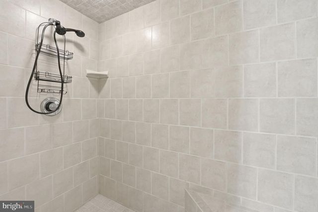 14367 N SLOPE ST, Centreville, VA 20120