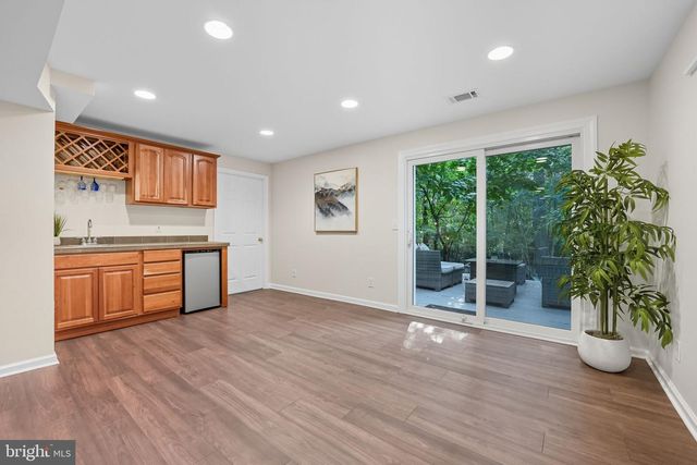 14367 N SLOPE ST, Centreville, VA 20120