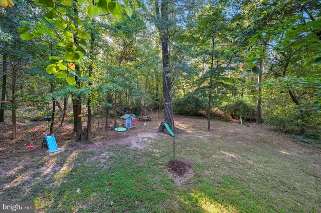 14367 N SLOPE ST, Centreville, VA 20120