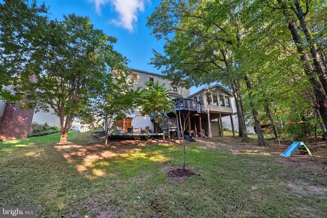 14367 N SLOPE ST, Centreville, VA 20120