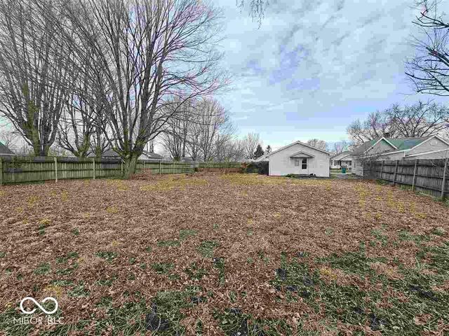 1621 R Avenue, New Castle, IN 47362