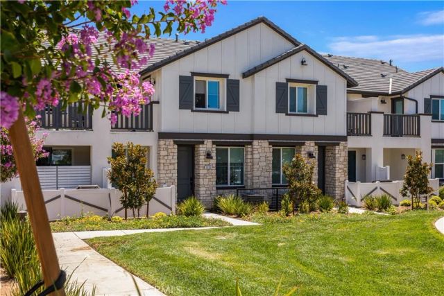 41991 Ornella 1202, Murrieta, CA 92562