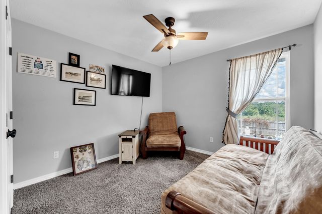612 N Lincoln Avenue, Republic, MO 65738