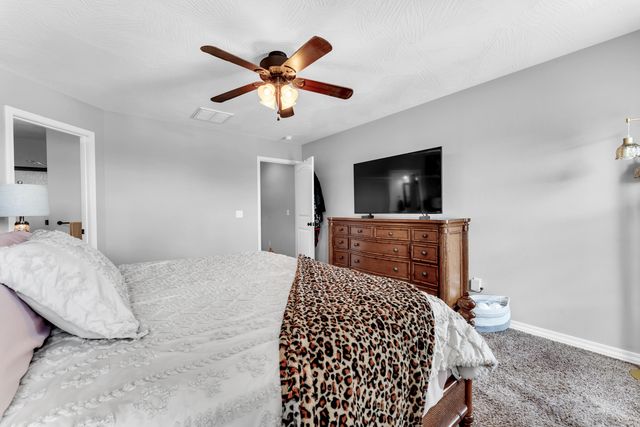 612 N Lincoln Avenue, Republic, MO 65738