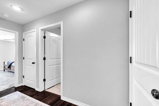 612 N Lincoln Avenue, Republic, MO 65738