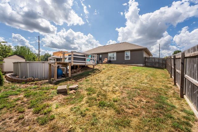 612 N Lincoln Avenue, Republic, MO 65738