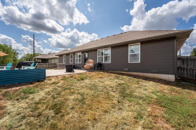 612 N Lincoln Avenue, Republic, MO 65738