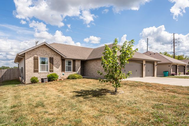 612 N Lincoln Avenue, Republic, MO 65738