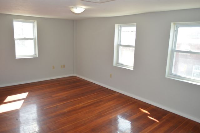 2428-2430 Providence Rd, Northbridge, MA 01534