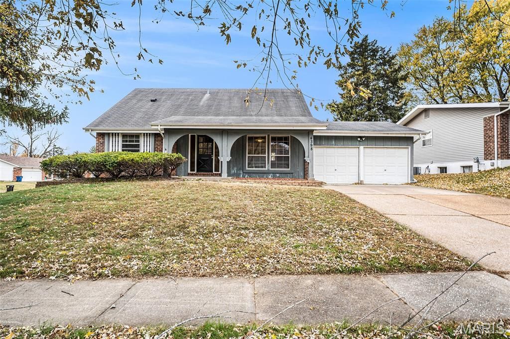 4398 Varano Drive, Florissant, MO 63033