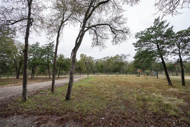 362 Saint Johns RD, Dale, TX 78616