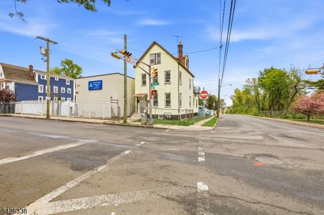 470 14Th Ave, Newark City, NJ 07106