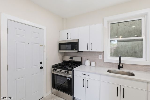 470 14Th Ave, Newark City, NJ 07106