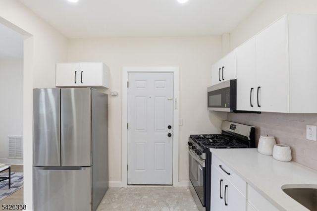 470 14Th Ave, Newark City, NJ 07106