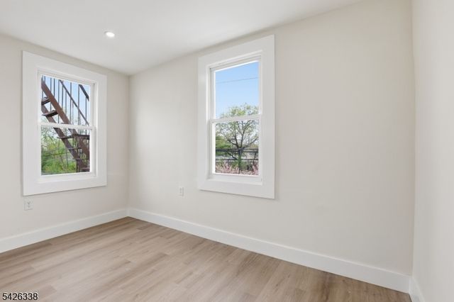 470 14Th Ave, Newark City, NJ 07106