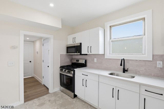 470 14Th Ave, Newark City, NJ 07106