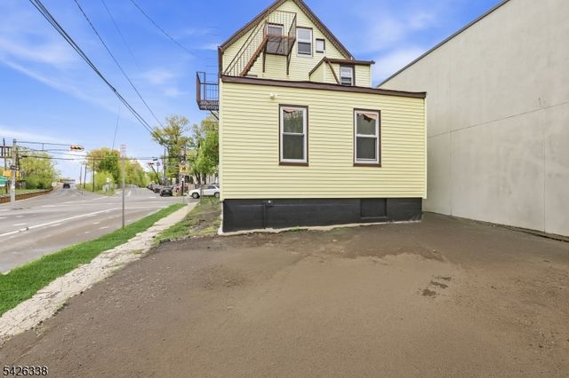 470 14Th Ave, Newark City, NJ 07106