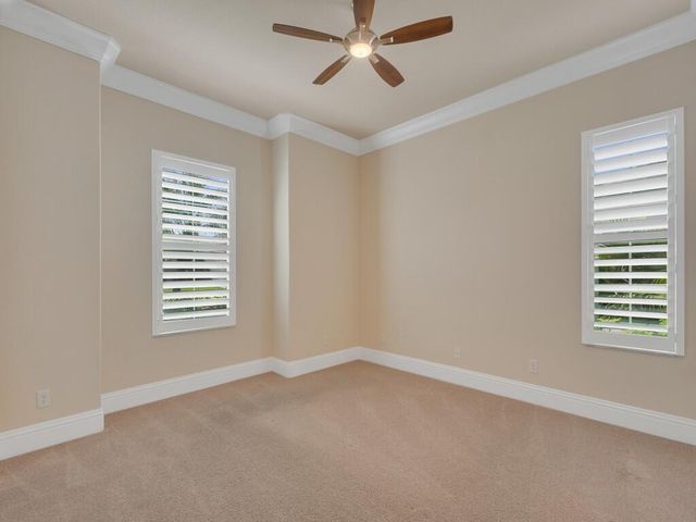 445 Wingate Terrace SW, Vero Beach, FL 32968