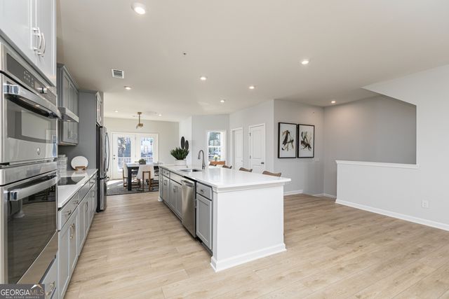 316 Skylar Court SE 94, Atlanta, GA 30315