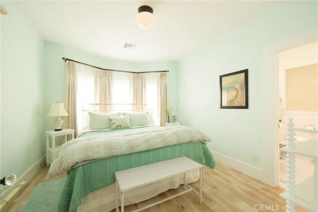 2219 Ocean Avenue, Santa Monica, CA 90405