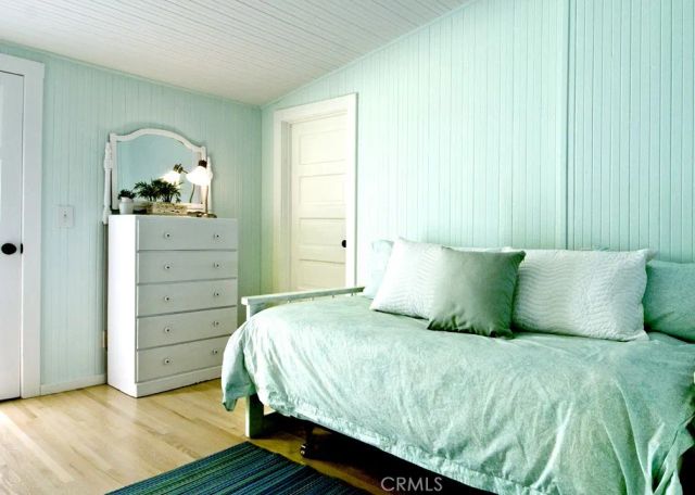 2219 Ocean Avenue, Santa Monica, CA 90405