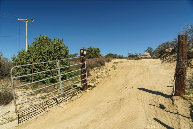 53984 Daniela Street, Aguanga, CA 92536