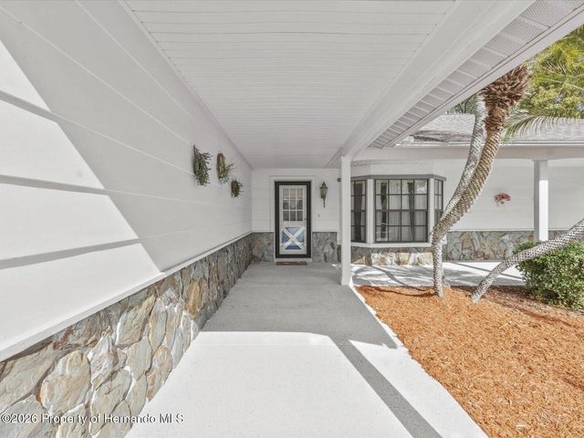 2351 Palm Springs Court, Spring Hill, FL 34606