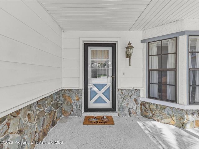 2351 Palm Springs Court, Spring Hill, FL 34606