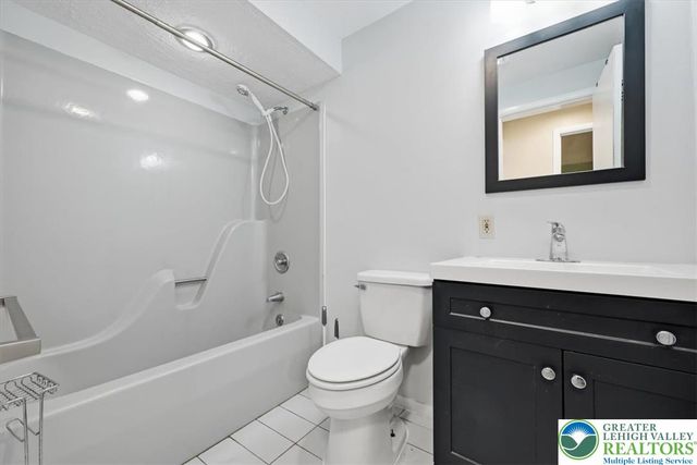 5209 Sundew Terrace, Coolbaugh Twp, PA 18466