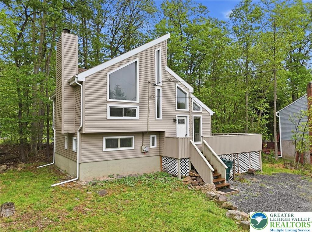 5209 Sundew Terrace, Coolbaugh Twp, PA 18466