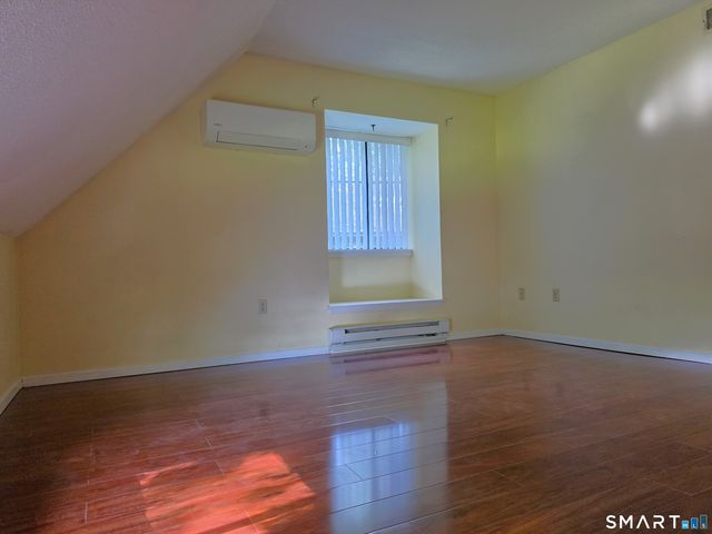 52 Great Meadow Lane 19D, Farmington, CT 06001