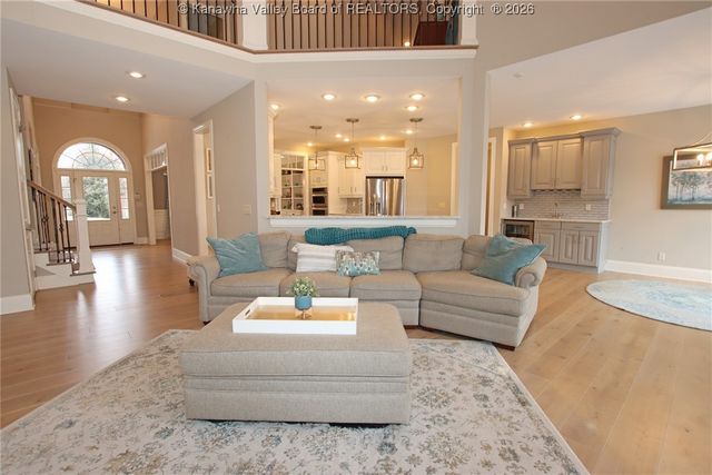 6005 Pinnacle View Drive, Hurricane, WV 25526