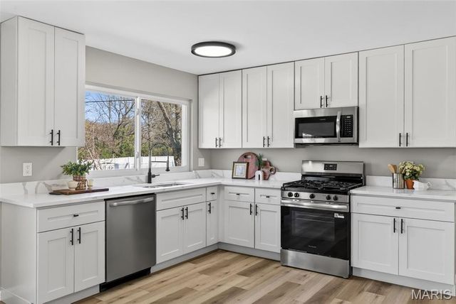 3345 Steed Drive, Florissant, MO 63033