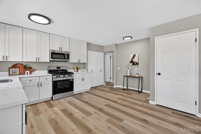 3345 Steed Drive, Florissant, MO 63033