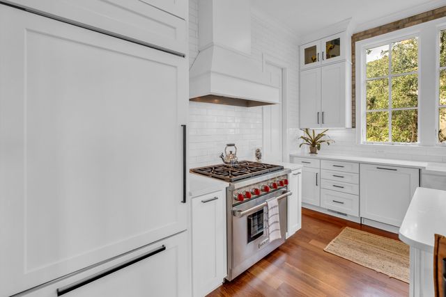 1352 Headquarters Plantation Drive, Johns Island, SC 29455