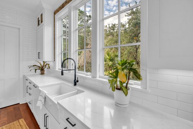 1352 Headquarters Plantation Drive, Johns Island, SC 29455