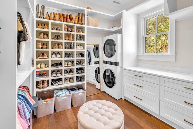 1352 Headquarters Plantation Drive, Johns Island, SC 29455