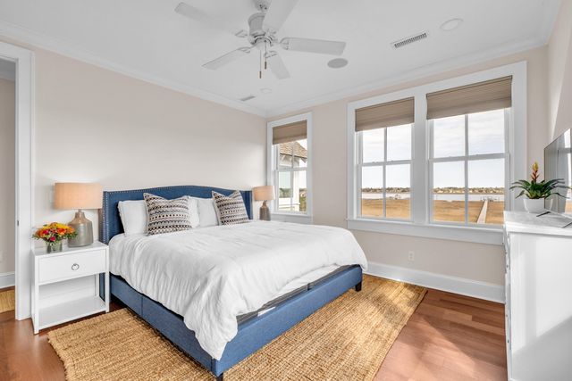 1352 Headquarters Plantation Drive, Johns Island, SC 29455