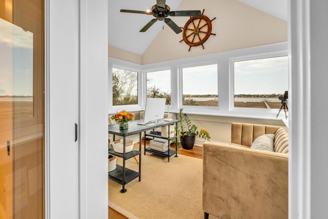 1352 Headquarters Plantation Drive, Johns Island, SC 29455