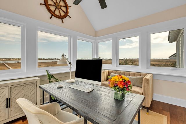 1352 Headquarters Plantation Drive, Johns Island, SC 29455