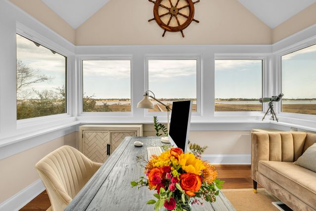 1352 Headquarters Plantation Drive, Johns Island, SC 29455