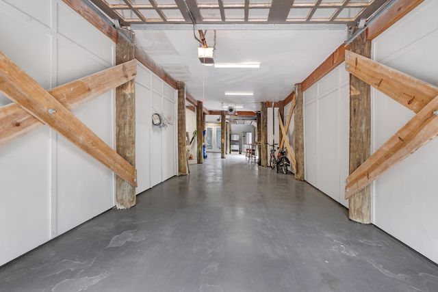 1352 Headquarters Plantation Drive, Johns Island, SC 29455