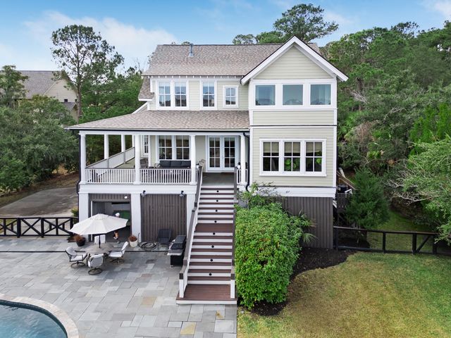 1352 Headquarters Plantation Drive, Johns Island, SC 29455