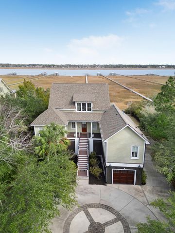 1352 Headquarters Plantation Drive, Johns Island, SC 29455