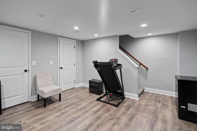 4237 FLOWERTON RD, Baltimore, MD 21229