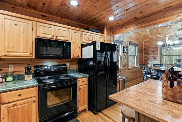 850 Mountain Lake Circle, Blue Ridge, GA 30513
