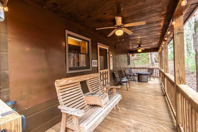 850 Mountain Lake Circle, Blue Ridge, GA 30513
